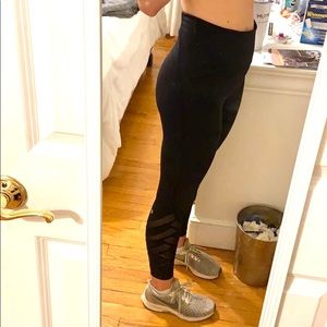 Black lululemon leggings